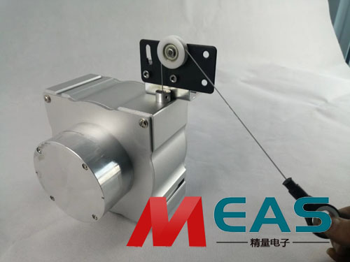 拉繩位移傳感器安裝導向輪也是一種使用方式 拉繩位移傳感器安裝導向輪也是一種使用方式