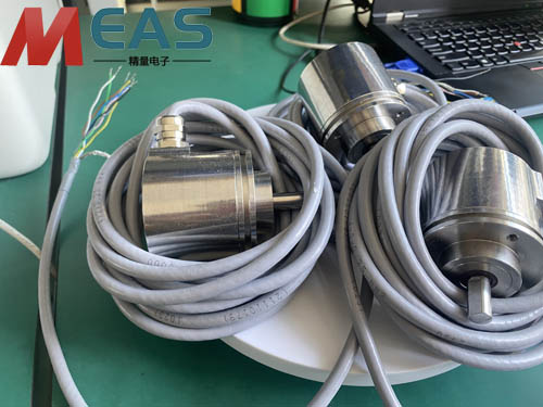 拉繩位移傳感器應(yīng)盡可能減小滾軸的長度和寬度 拉繩位移傳感器應(yīng)盡可能減小滾軸的長度和寬度