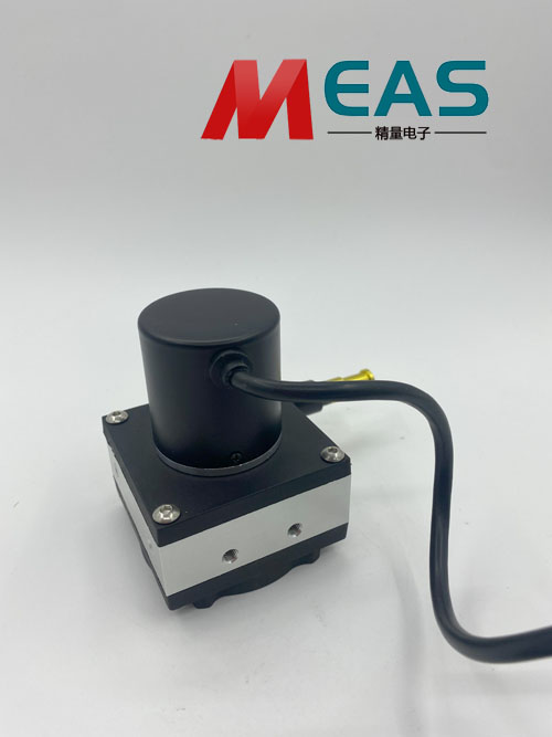 拉線位移傳感器確保每一個偏移都被精準采集并校正 拉線位移傳感器確保每一個偏移都被精準采集并校正